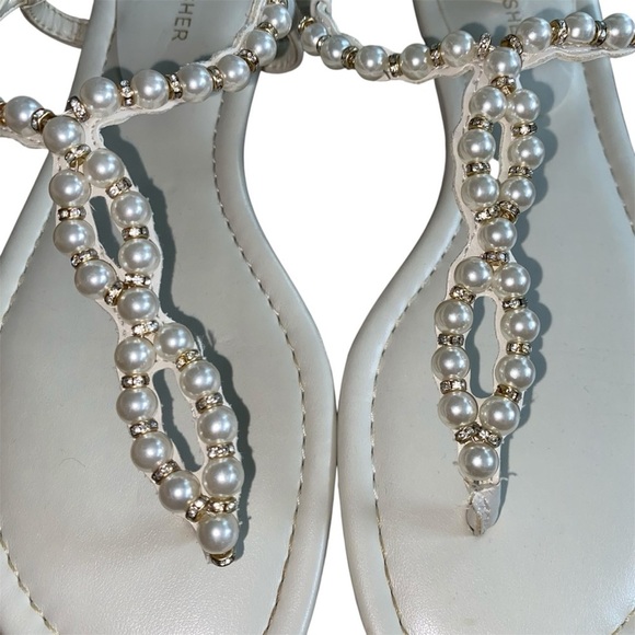 Marc Fisher Women's Pearl Embellished White Sandals 8.5 Resortwear Wedding Beach - Picture 11 of 11